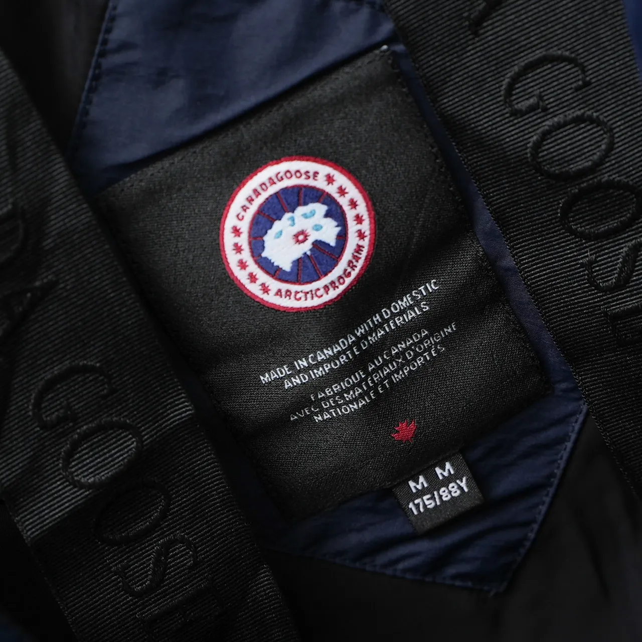 P780 CANADA GOOSE丨Canada Goose 2802 Sleeve Logo Stand Collar Down Jacket Color: Dark Blue Red Logo Size: XS-XXL